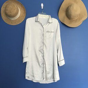 White satin sleep shirt with black piping, sz. S, size M